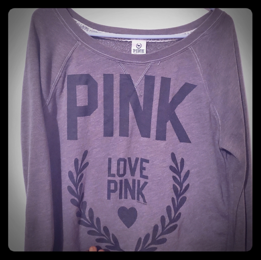 PINK juniors grey crop top